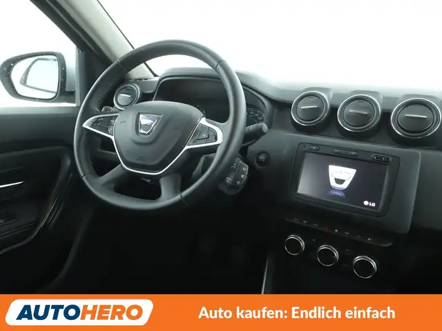 Dacia Duster view 13