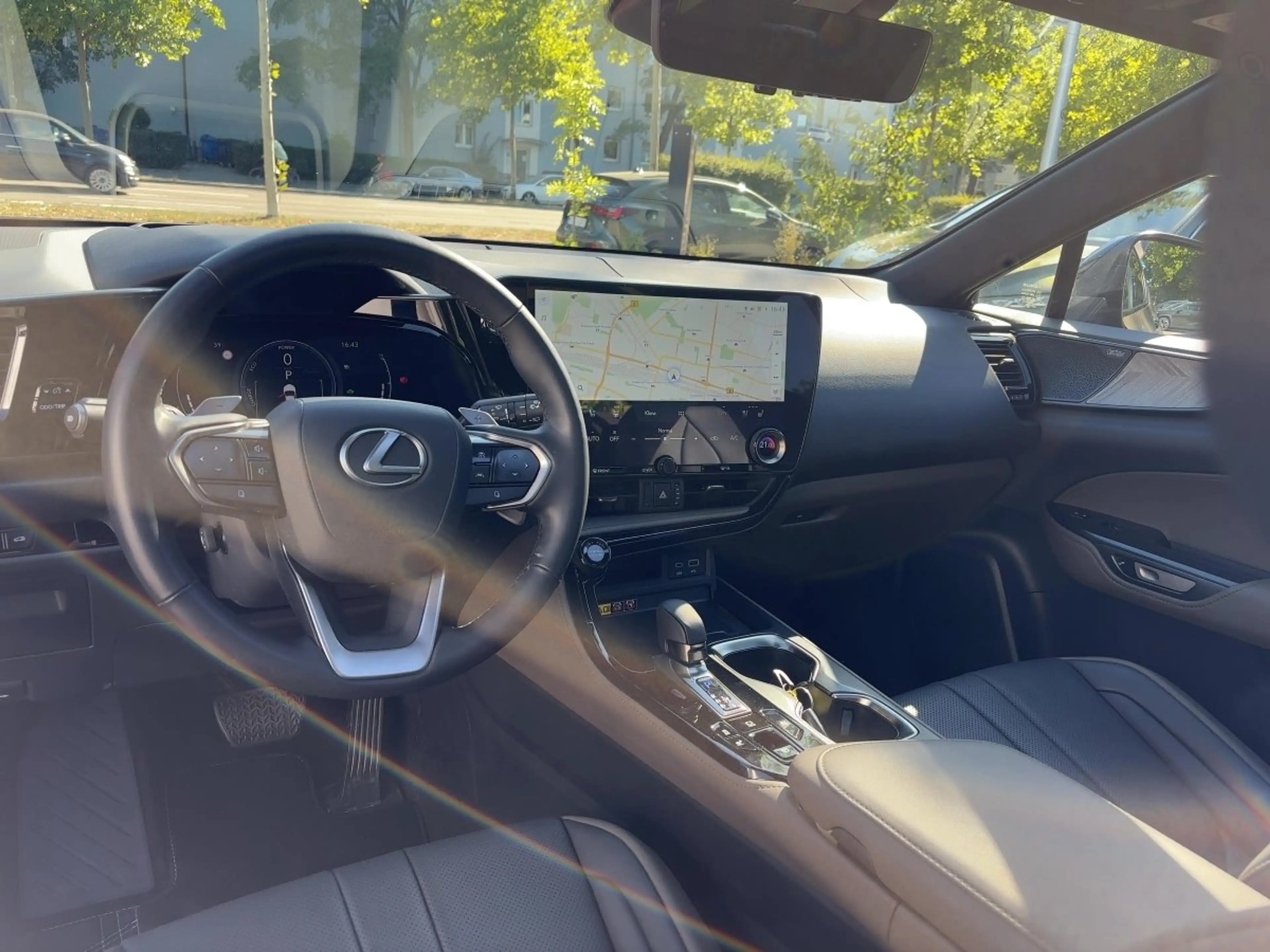 Lexus NX 350h 4x4 Overtrail — photo 10