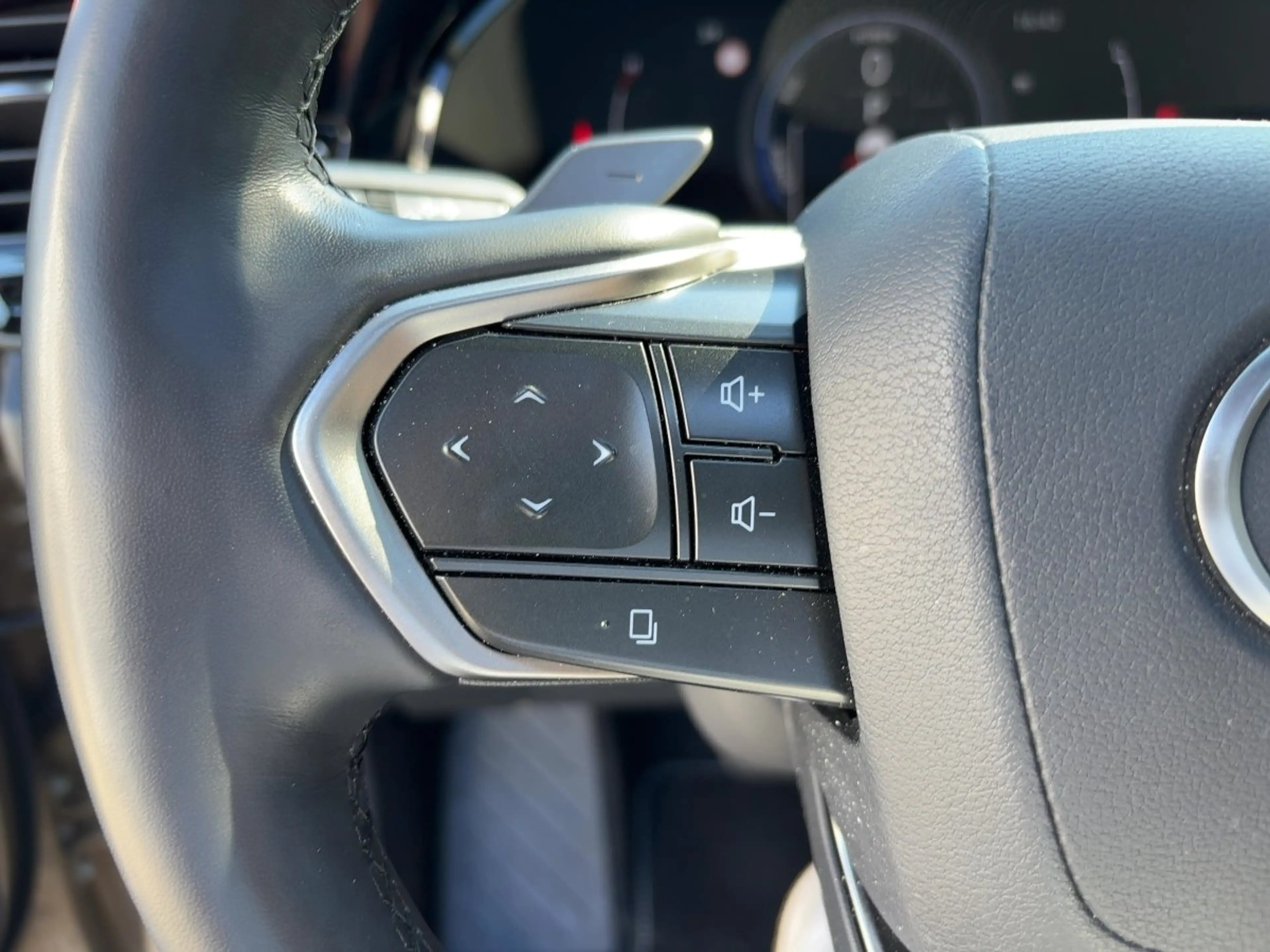 Lexus NX 350h 4x4 Overtrail — photo 17