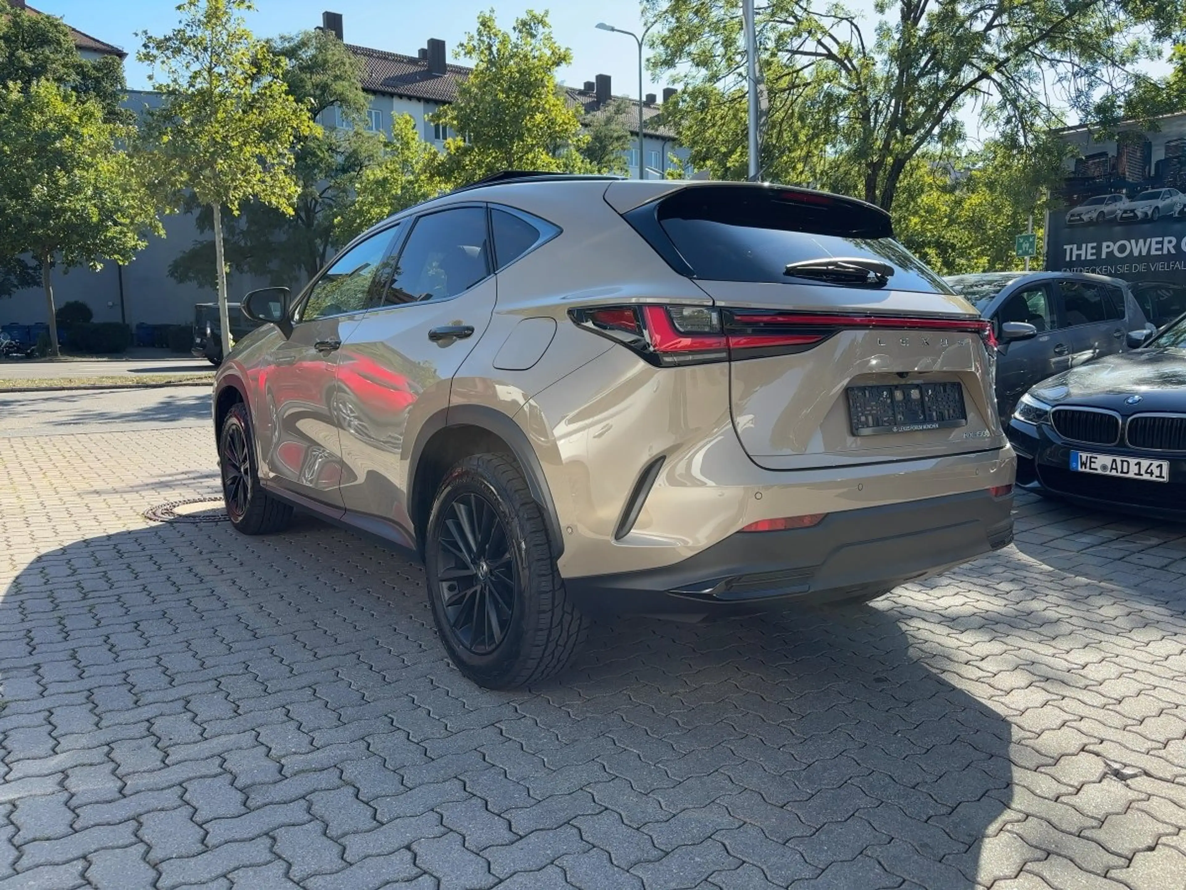 Lexus NX 350h 4x4 Overtrail — photo 3
