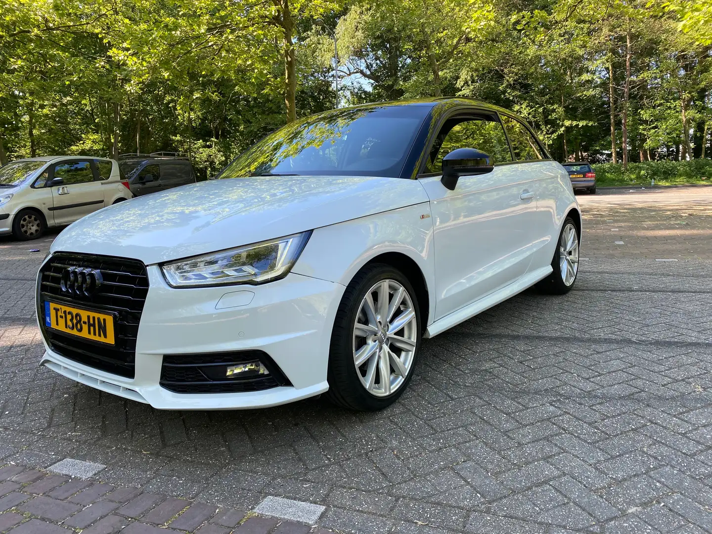 Audi A1 1.4 TFSI Sp. Pro L S automaat pano Wit - 1