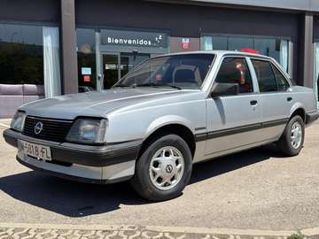 Ascona 1.8i GLS GLS