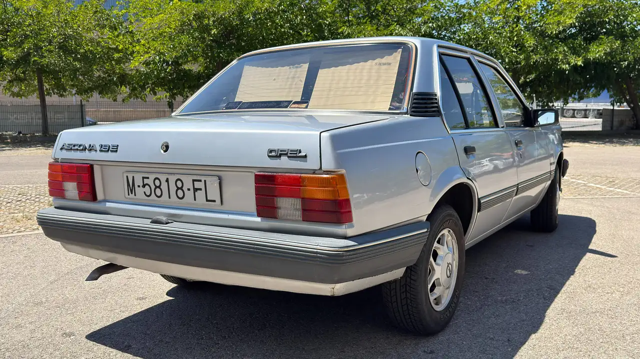 Opel Ascona 1.8i GLS GLS, foto 8