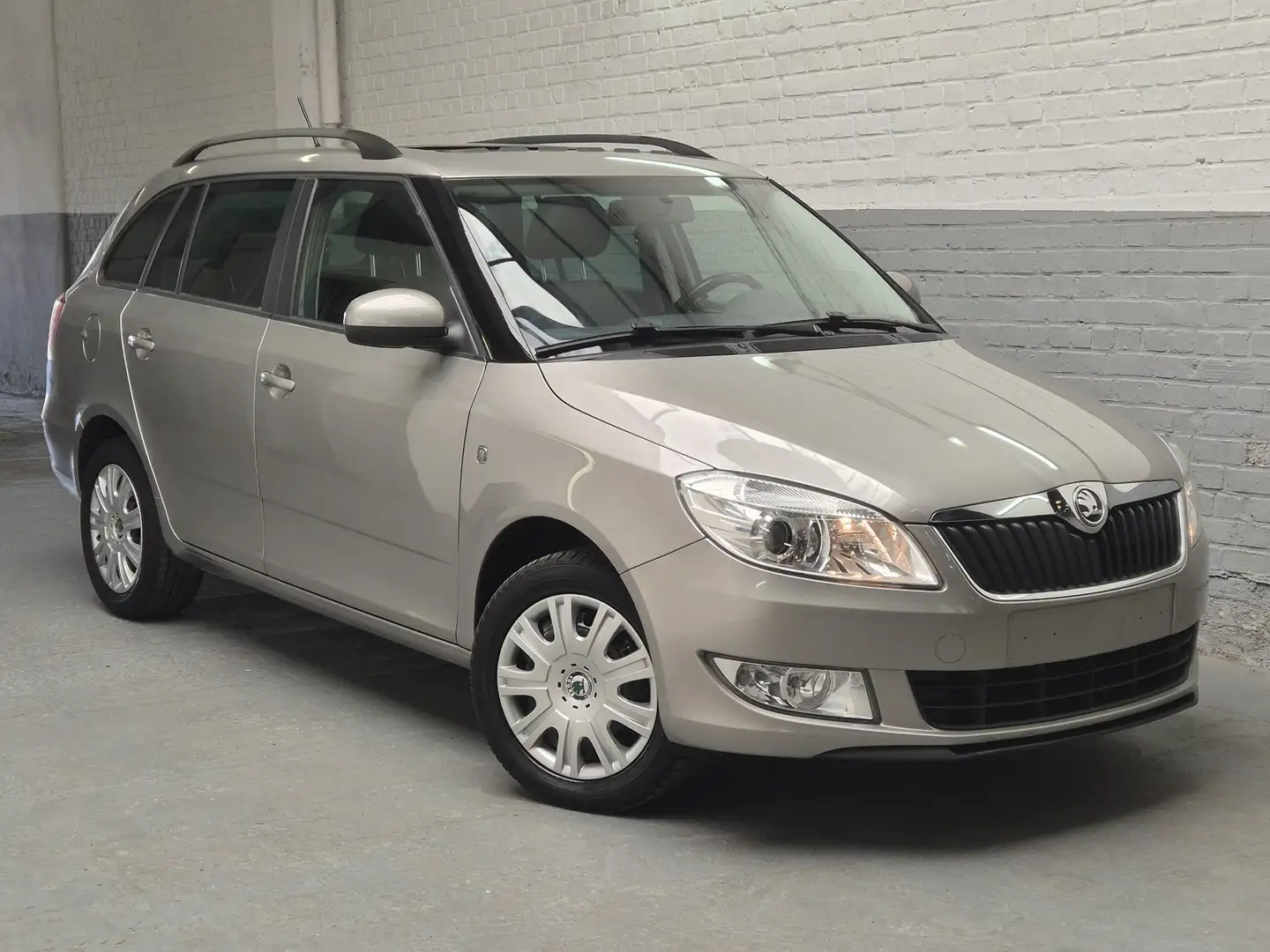 Skoda Fabia Fabia 1.2i Ambition- 1prop.-TO-Clim.- Garantie👌 Beige - 1