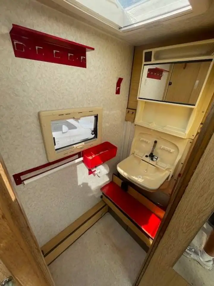 Mazda E Series 2200 MABO camper unit, foto 10