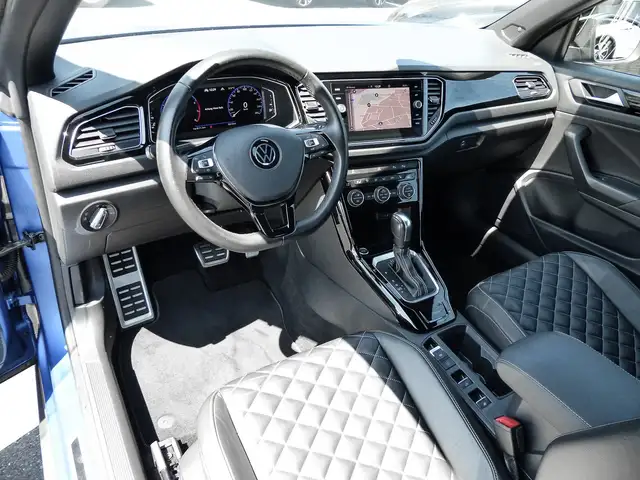 Volkswagen T-Roc view 8