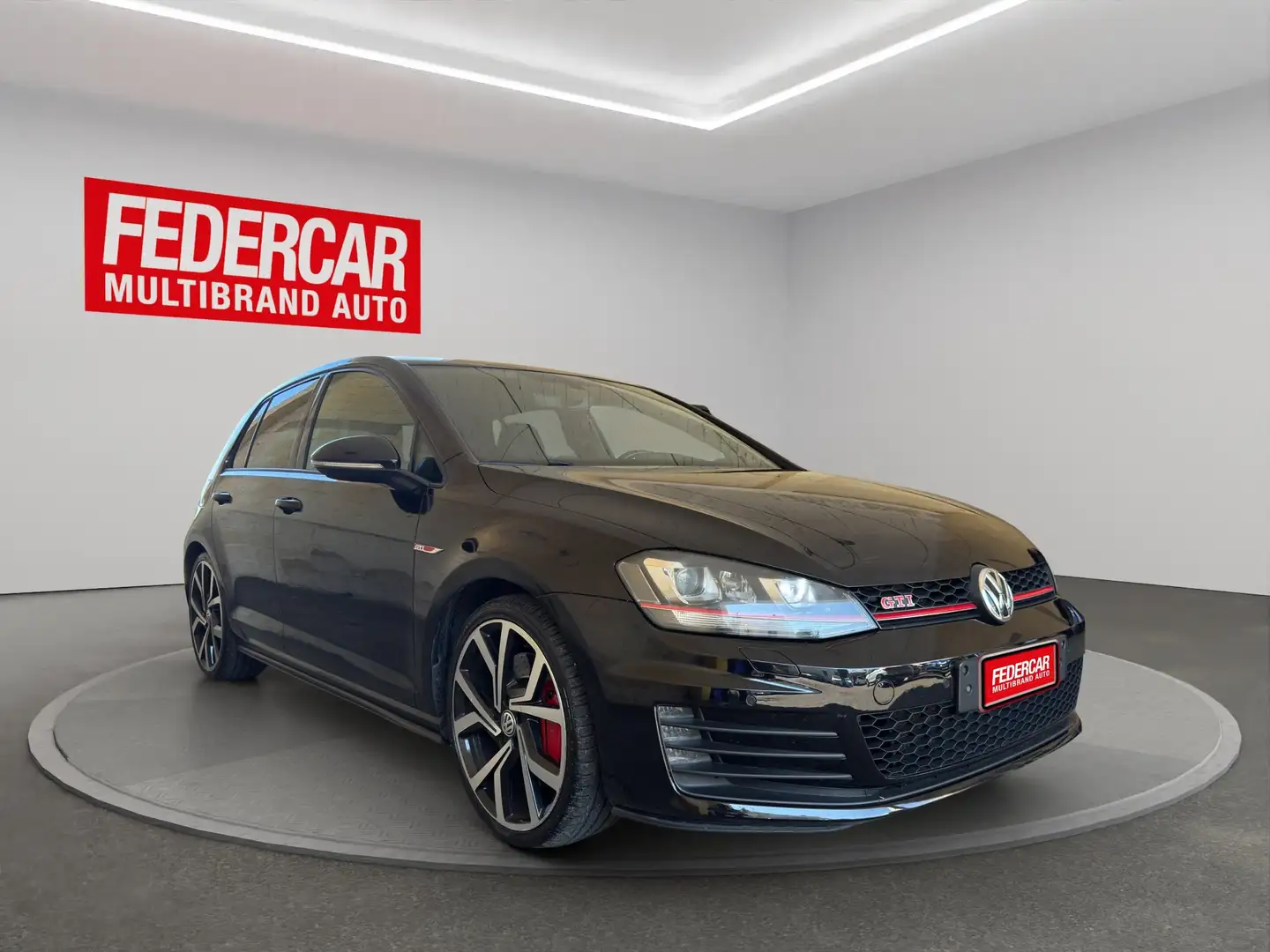 Volkswagen Golf GTI 2.0 tsi Gti Performance dsg Noir - 1