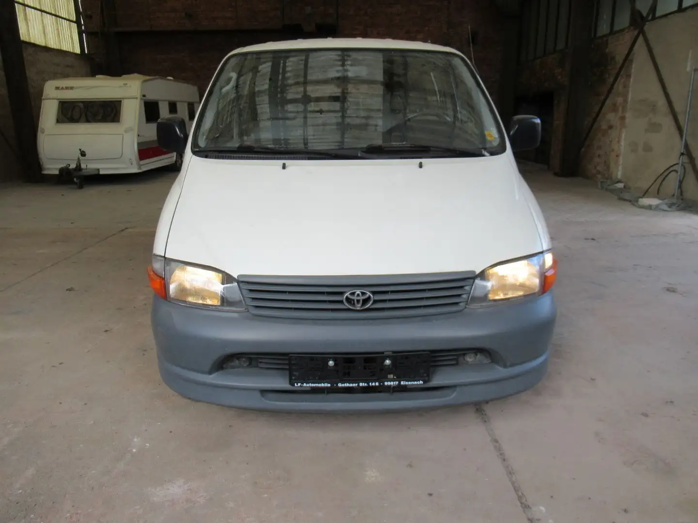 Toyota Hiace 2.5 D-4D Automatik/Klima/Stdhzg./Tempomat Fehér - 2