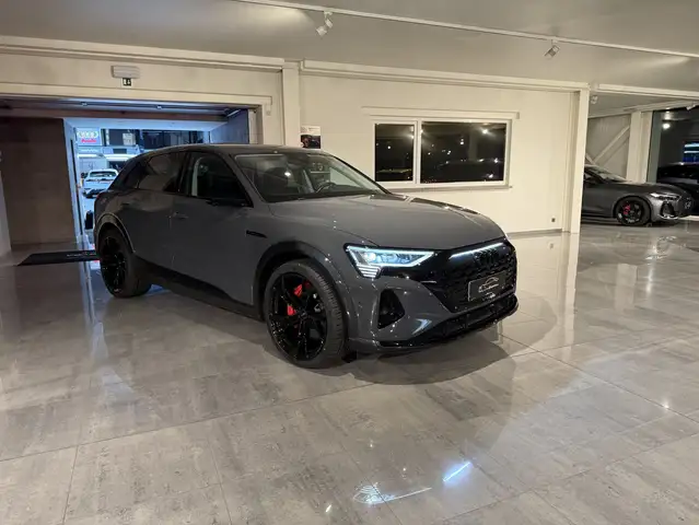 Audi Q8 e-tron 115kwh 408Pk  * MATRIX * 360° CAM * BLACK PACK*