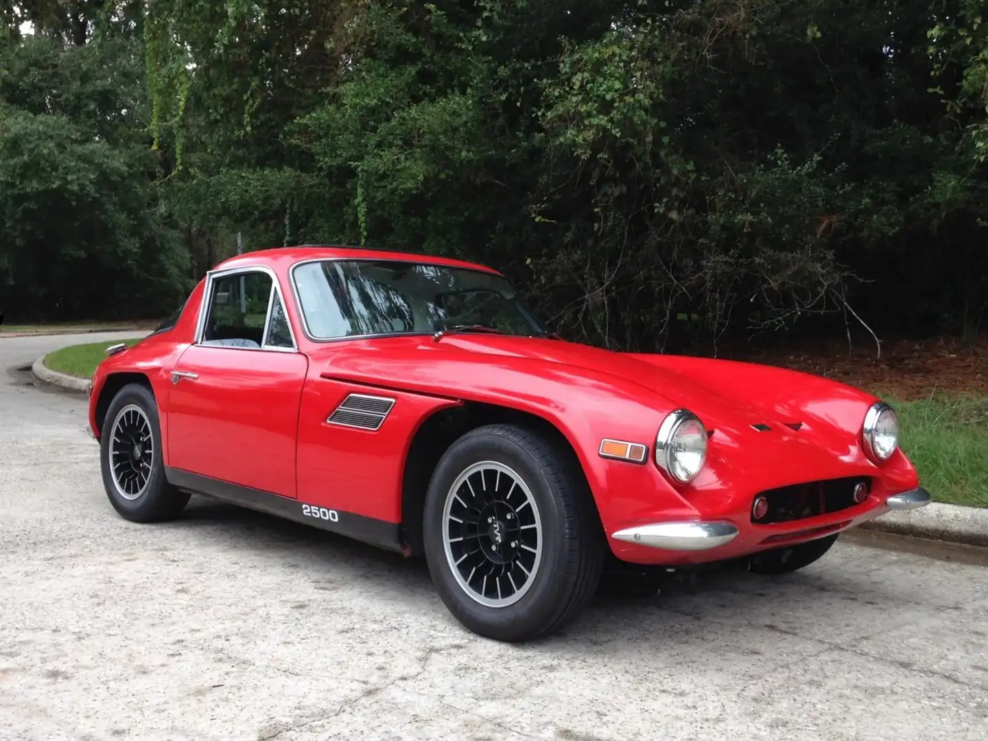 TVR Vixen 2500 Rot - 1