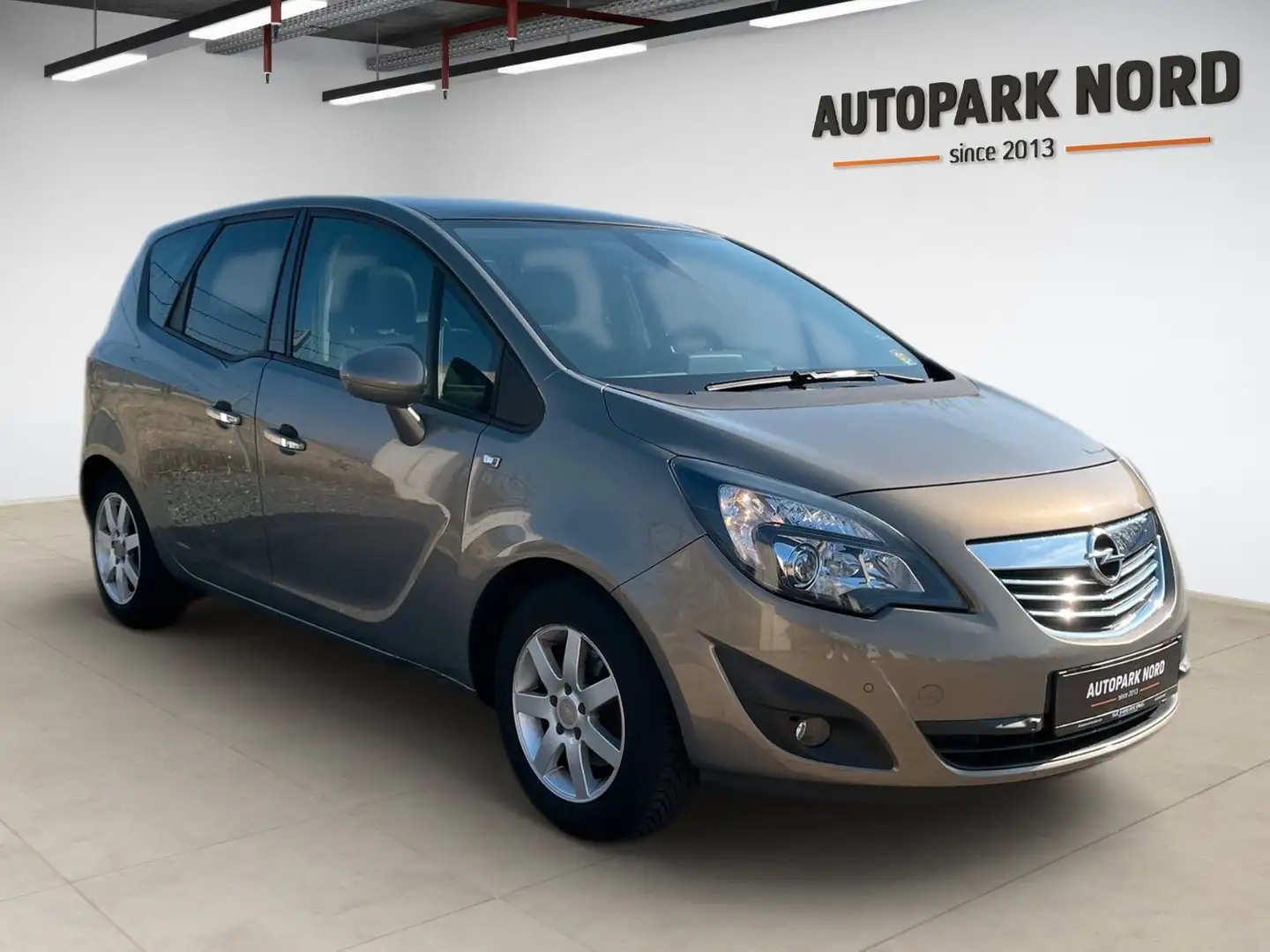 Opel Meriva B Innovation/1.Hand/AHK/PANO/LEDER/KAMERA Marrone - 1