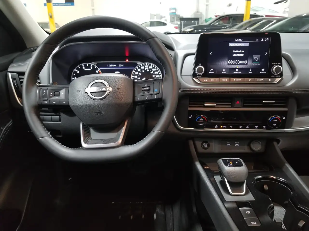 Nissan Rogue снимка Nissan Rogue