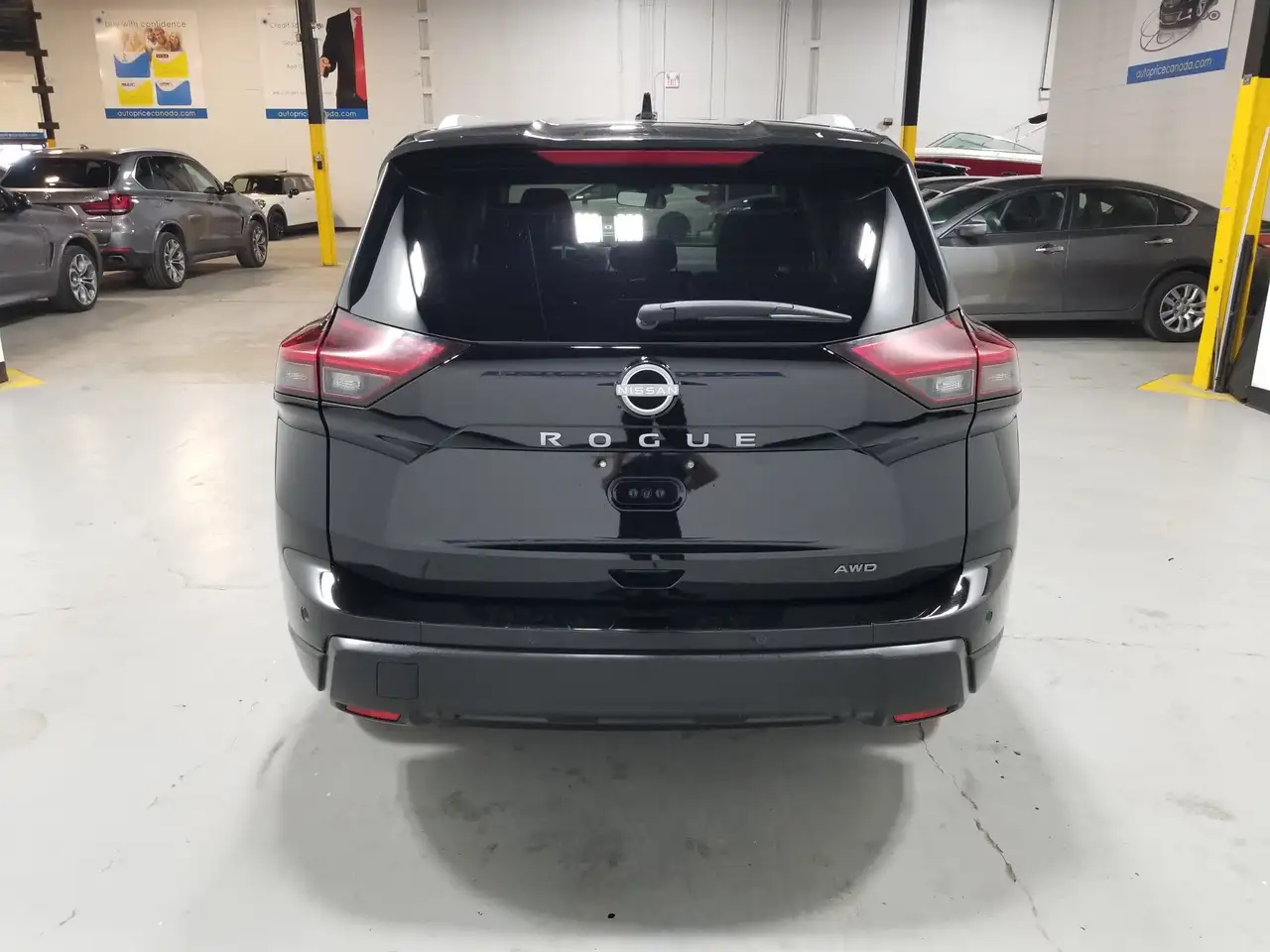 Nissan Rogue снимка Nissan Rogue
