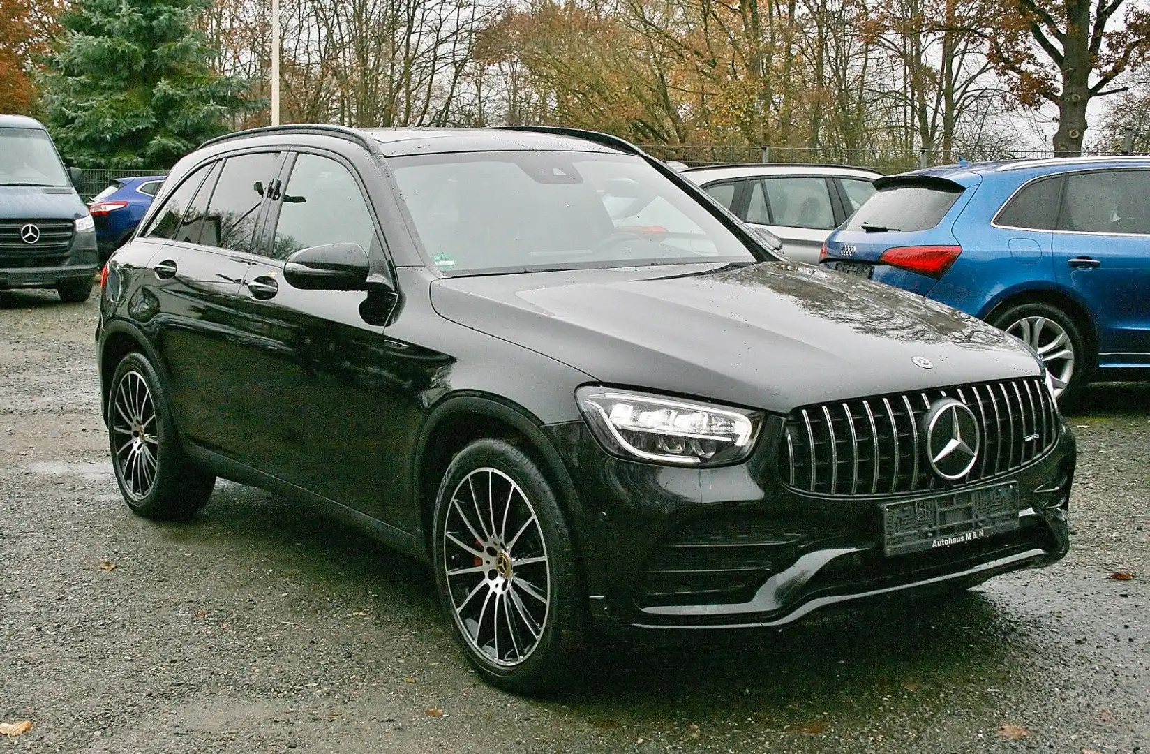 Mercedes-Benz GLC 220 d 4M+AMG+LED+DigCock+Navi+HZ+Leder+ACC++ Schwarz - 1