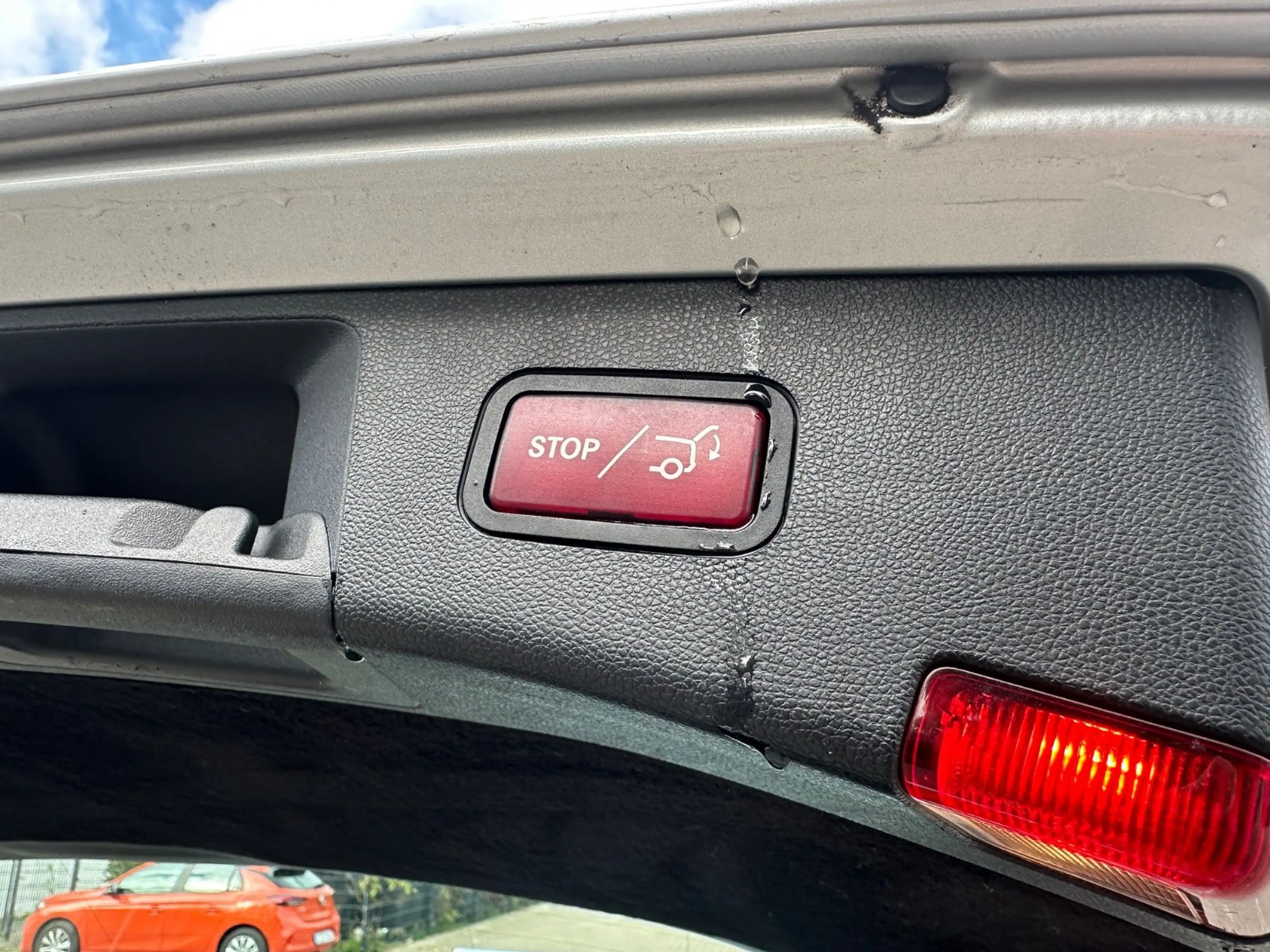 Mercedes-Benz E 220 E T-Modell*TÜV NEU*KLIMA*Elegance* — photo 6