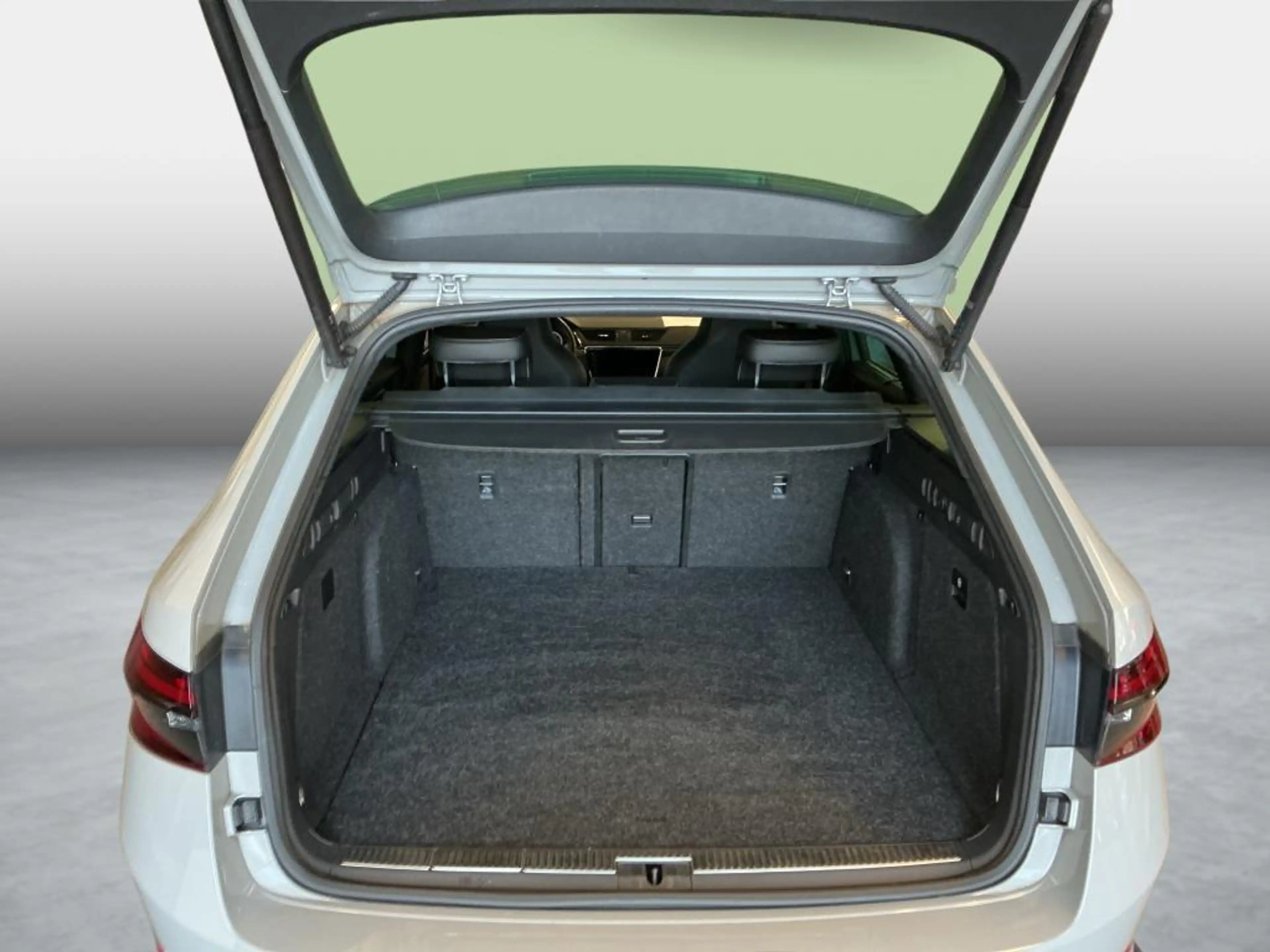 Skoda Superb Combi 1.4 TSI iV Sportline Business | Trekhaak | A — photo 4