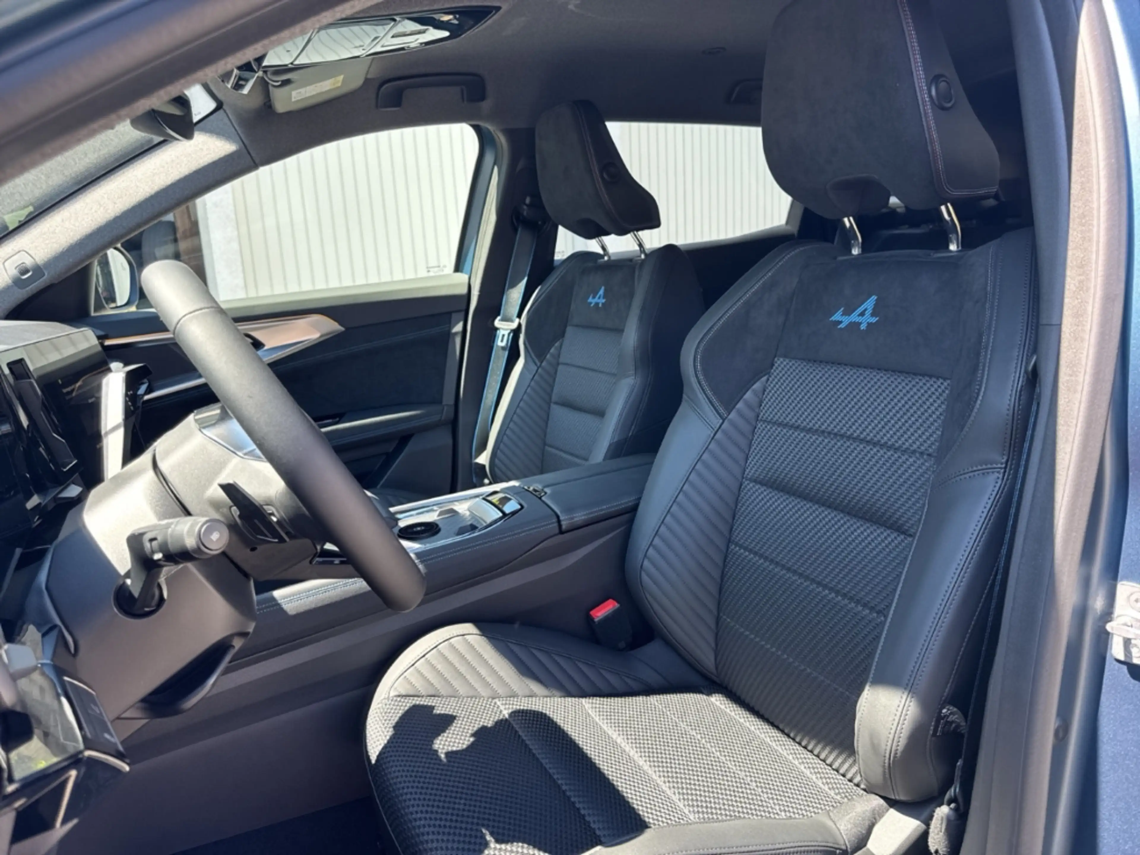 Renault Espace ESPRIT ALPINE E-TECH FULL HYBRID 200 Esprit Alpine — photo 9