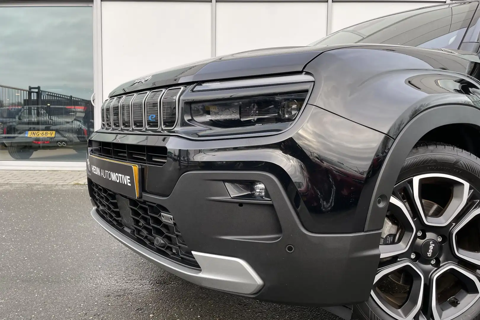 Jeep Avenger 1st Edition 54 kWh | Navigatie | Camera | Stoelver Schwarz - 2