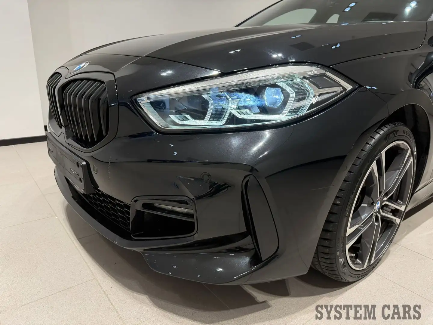 BMW 118 118i 5p. Msport ** Noir - 1