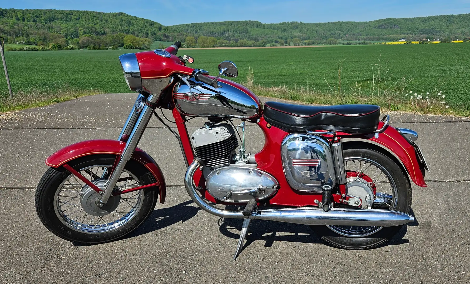 Jawa 350 Rot - 1