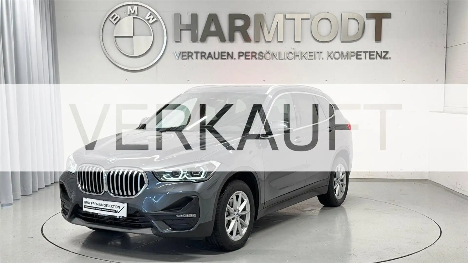 BMW X1 sDrive18i Grau - 1