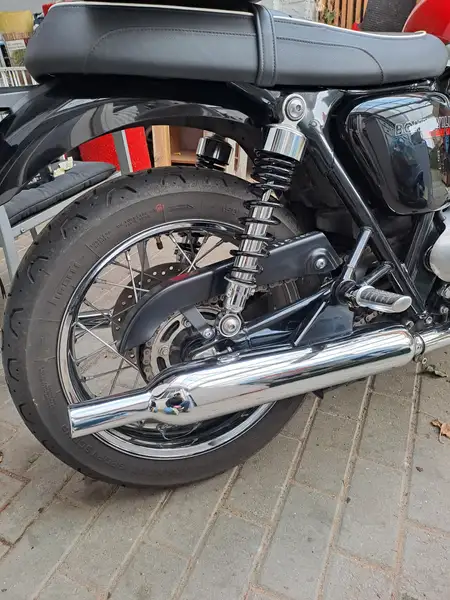 Triumph Bonneville T120 - foto 5