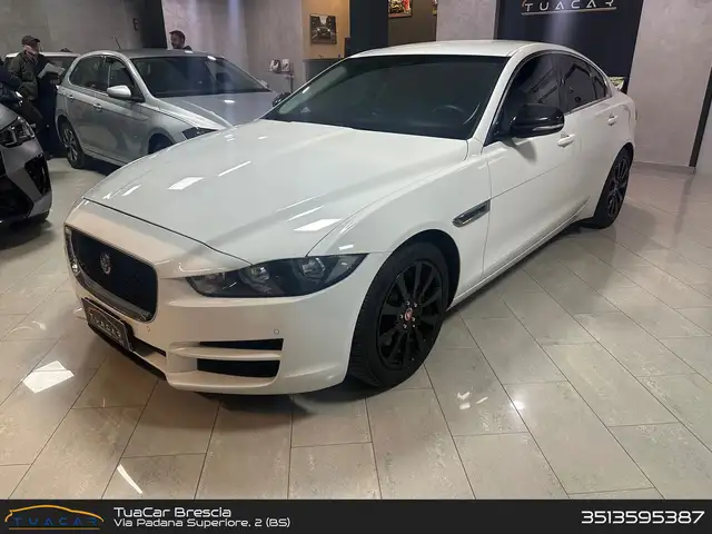 Jaguar XE Prestige Business Edition 2.0 20d