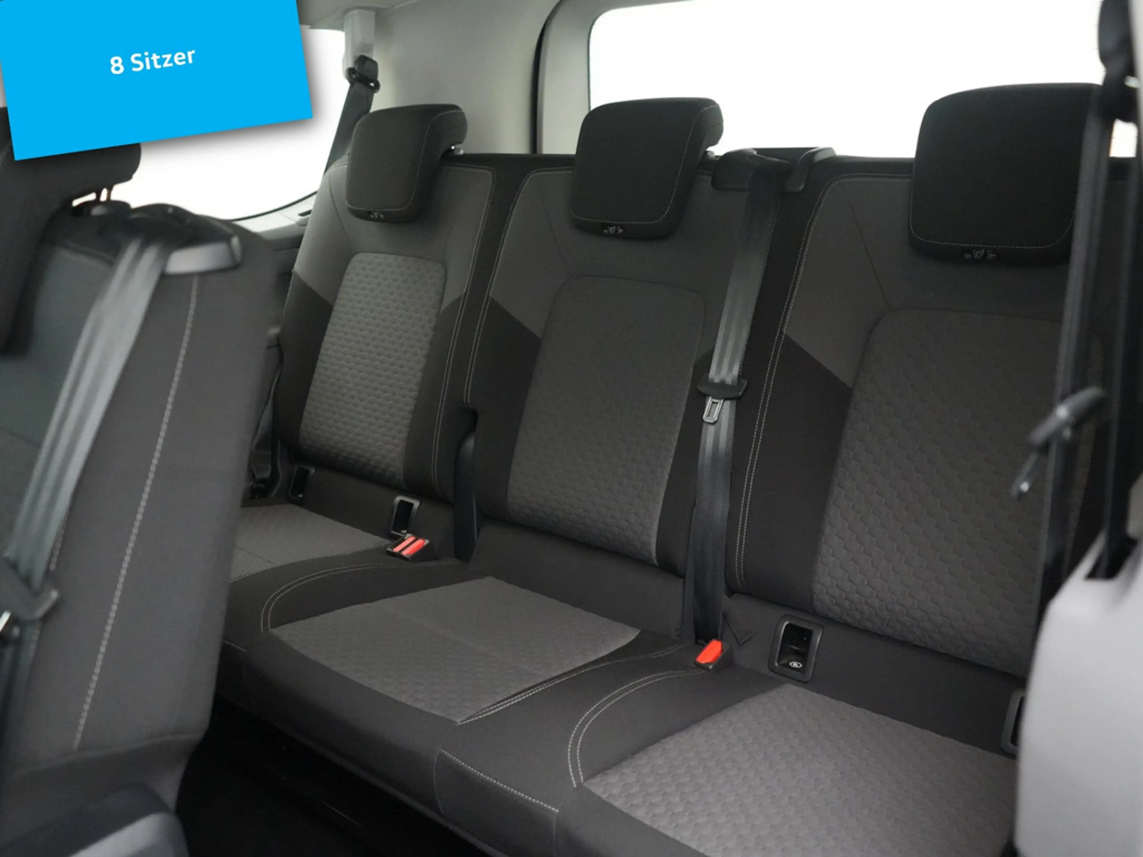 Volkswagen T7 Caravelle Style AUT. KAM SHZ CARPLAY KEYLESS — photo 4