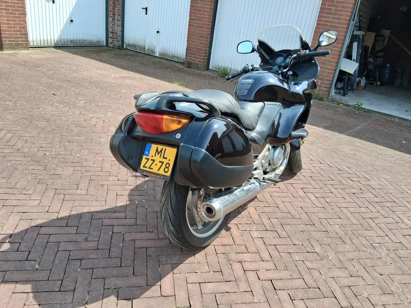 Honda Deauville 650 Zwart - 1