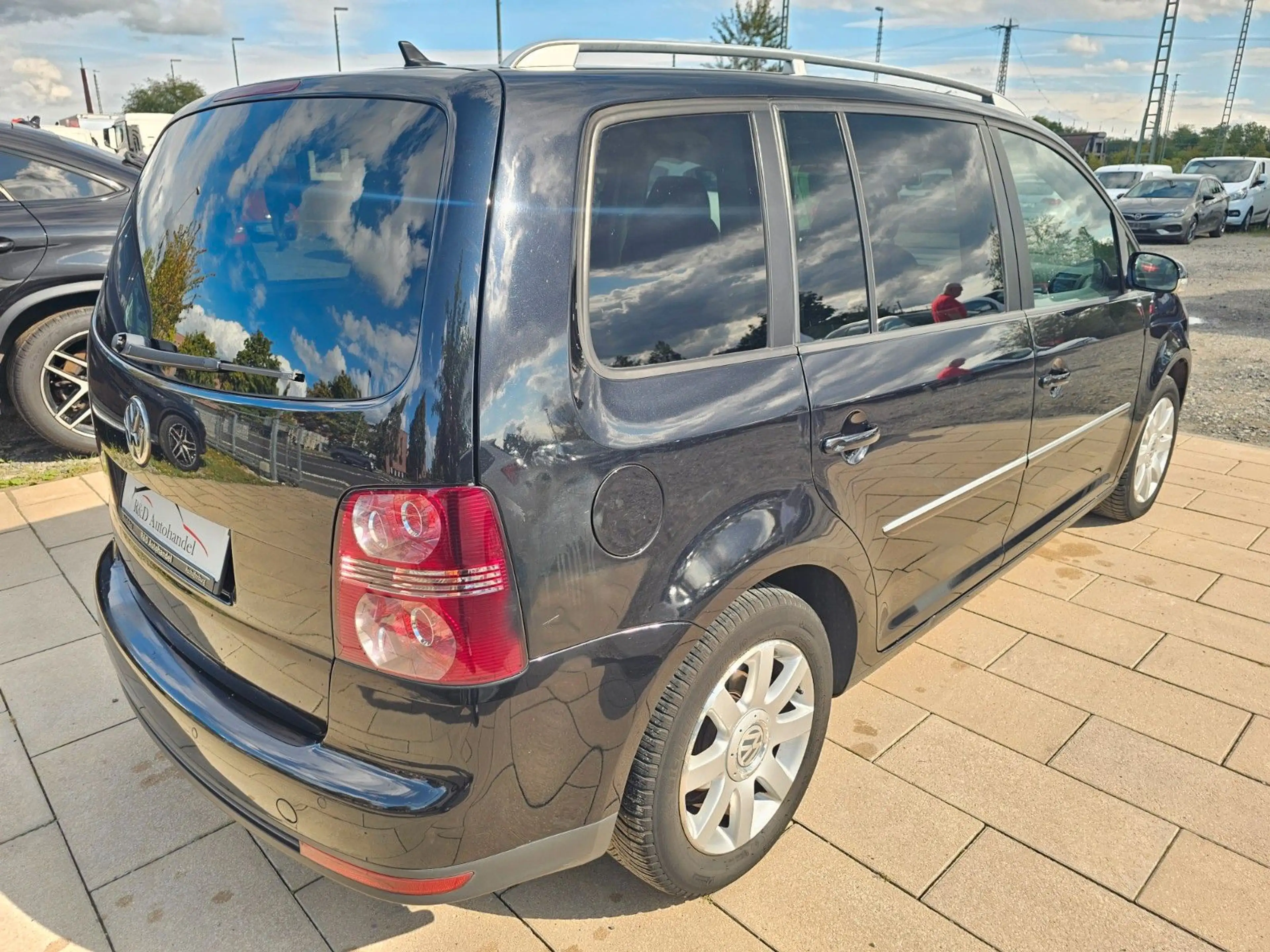 Volkswagen Touran Highline Xenon — photo 7