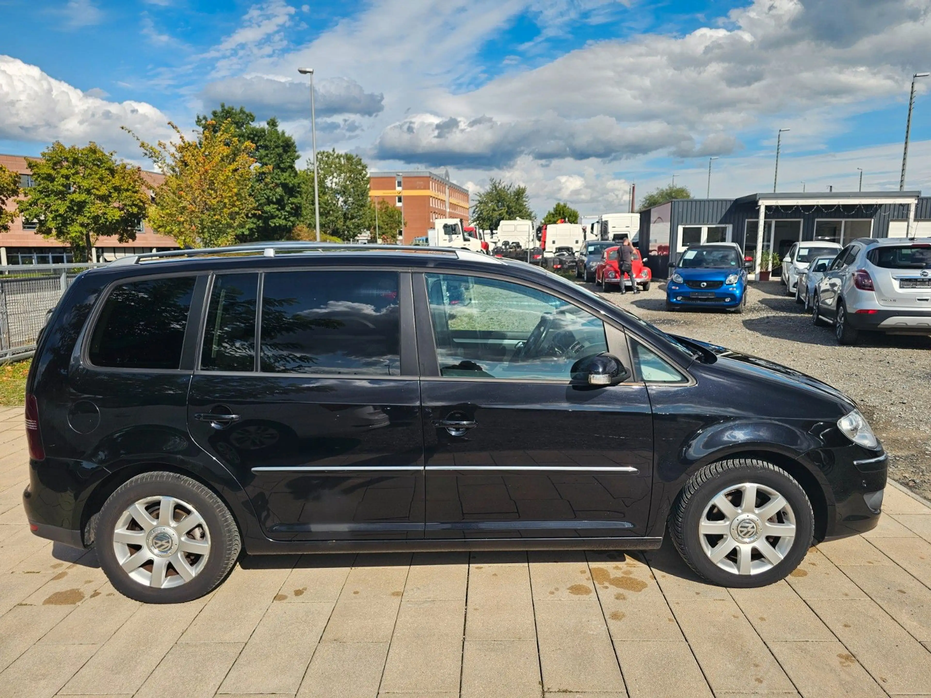 Volkswagen Touran Highline Xenon — photo 8