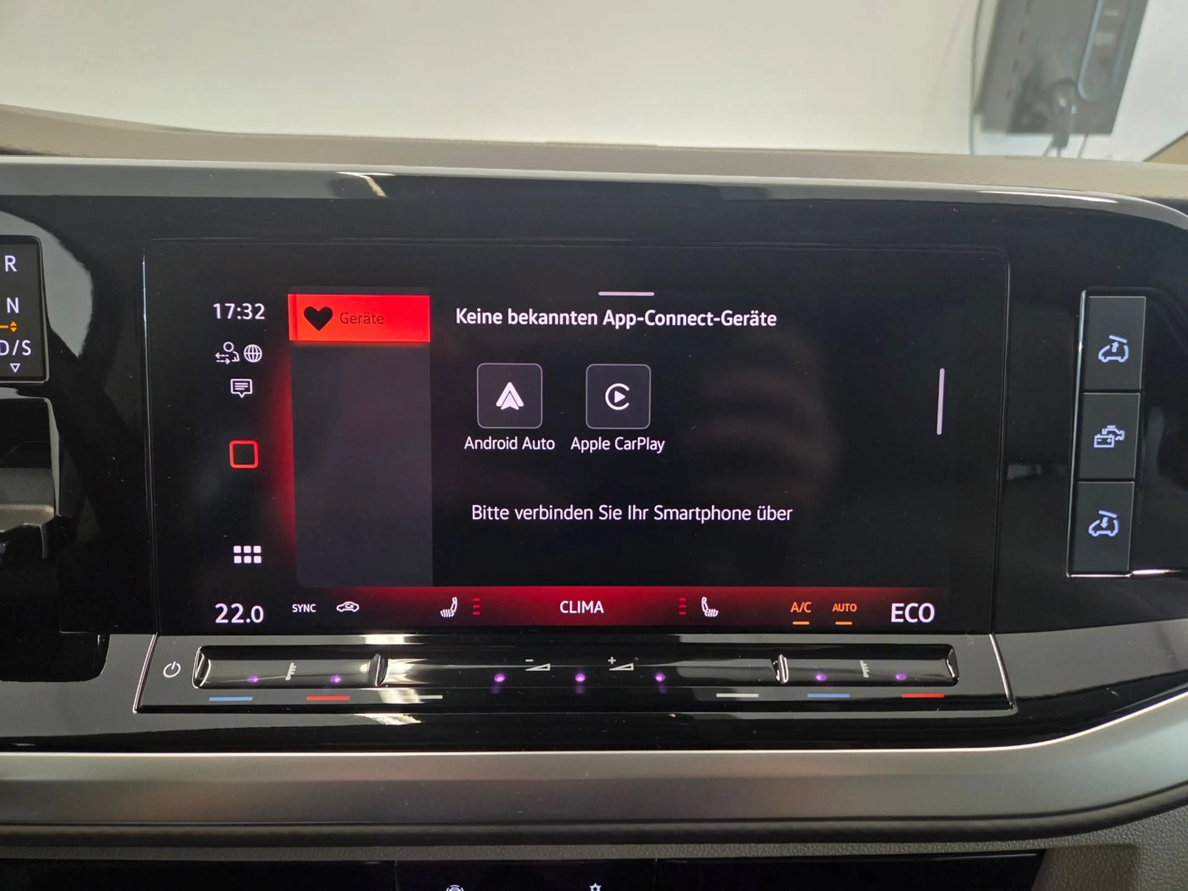 Volkswagen T7 California VW T7 California Ocean eHybrid 180 kW 4M — photo 13