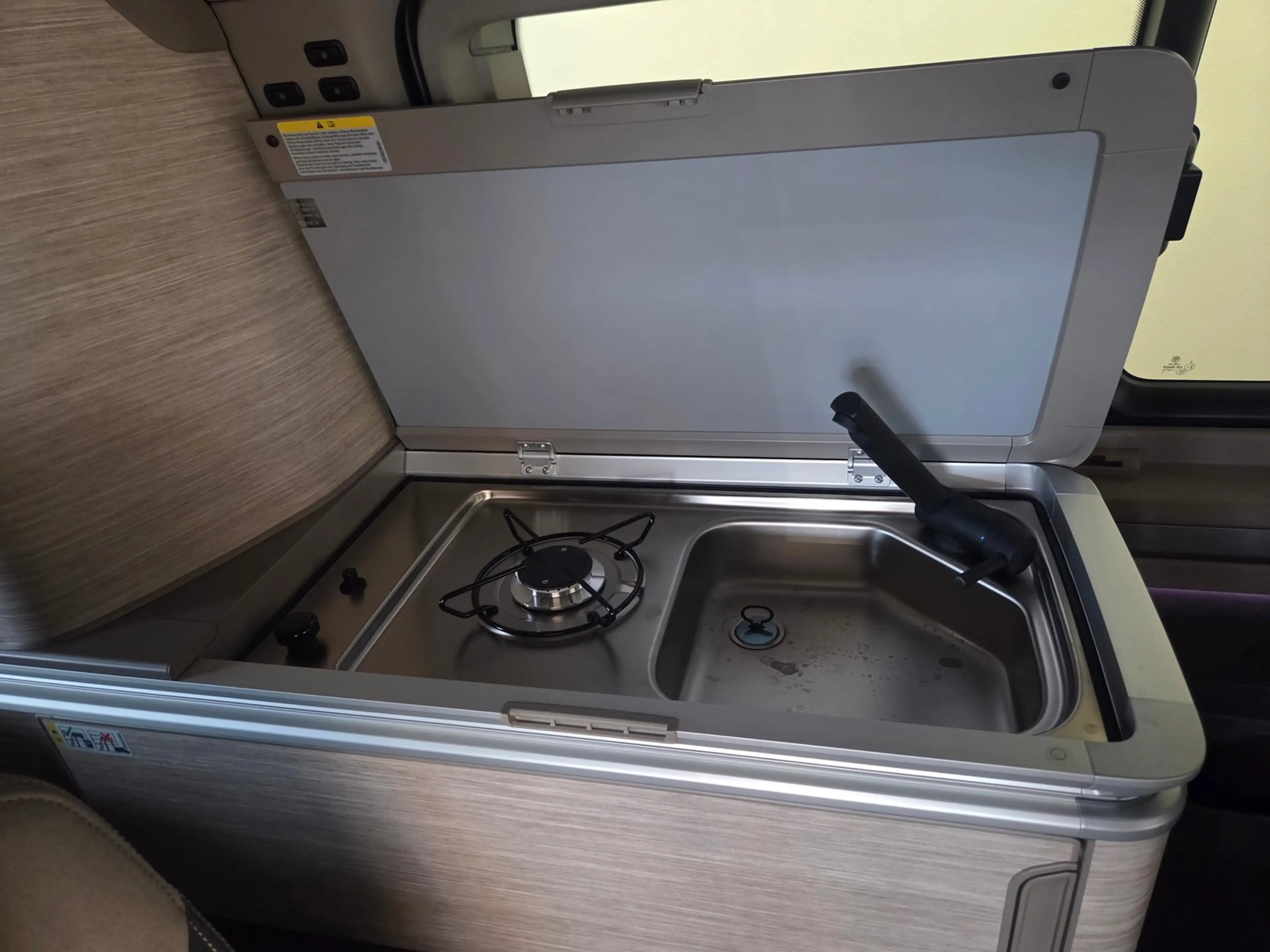 Volkswagen T7 California VW T7 California Ocean eHybrid 180 kW 4M — photo 15