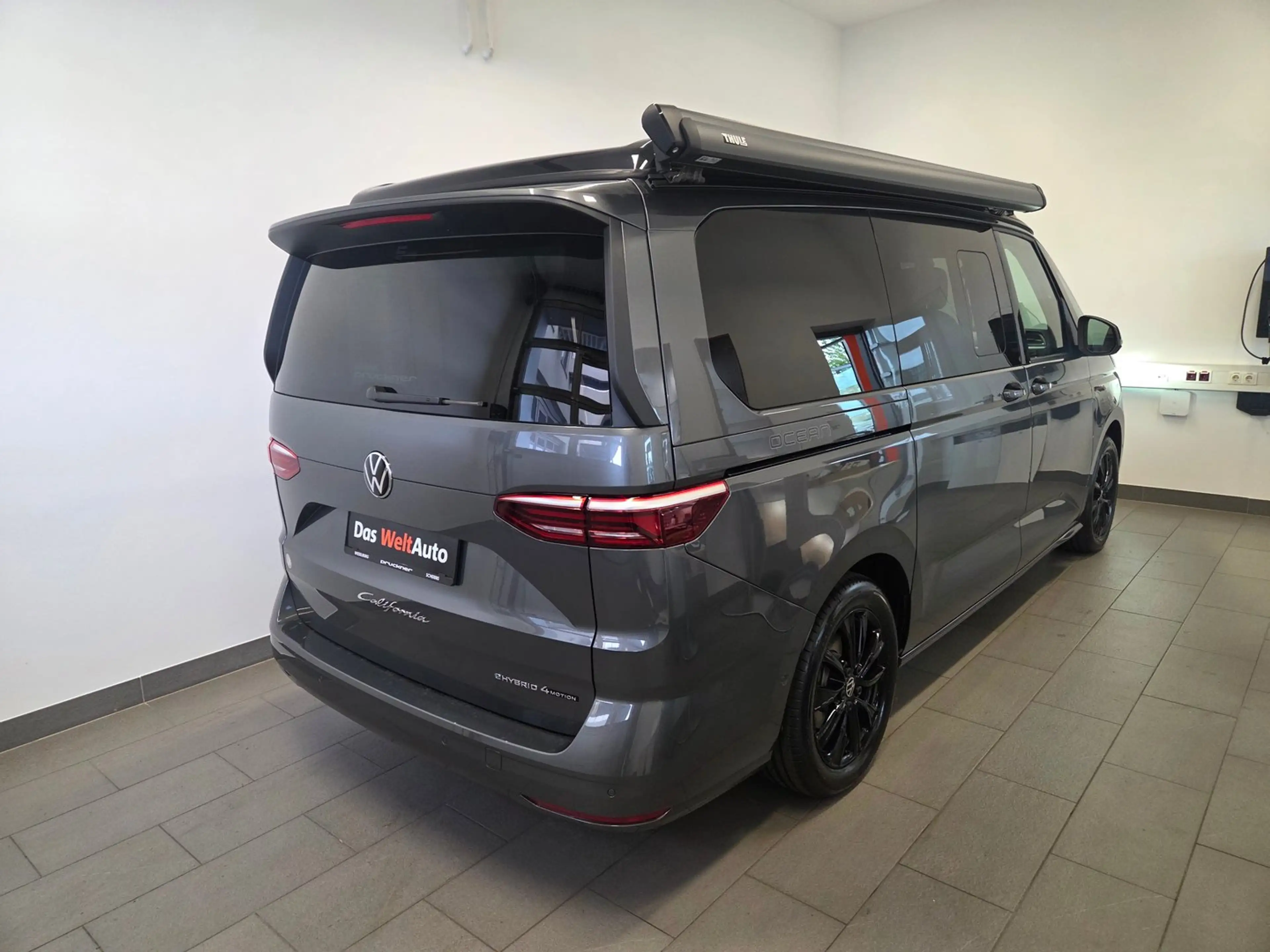 Volkswagen T7 California VW T7 California Ocean eHybrid 180 kW 4M — photo 3