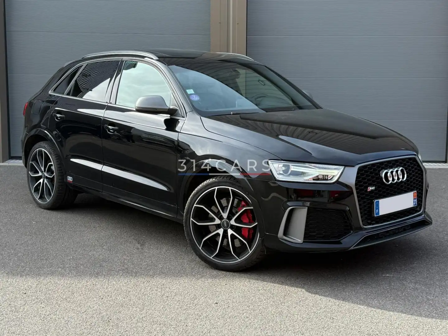 Audi RS Q3 RSQ3 2.5 TFSI 367 BV S-tronic RS Performance Černá - 1