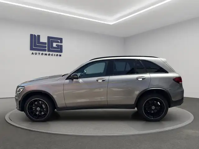Mercedes-Benz GLC view 9
