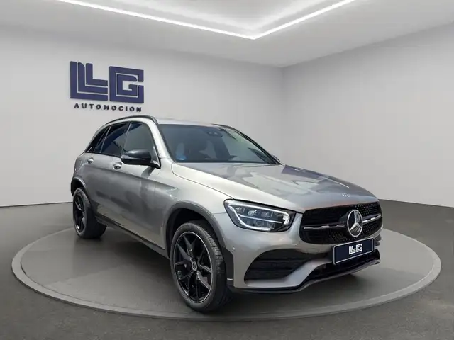 Mercedes-Benz GLC view 4