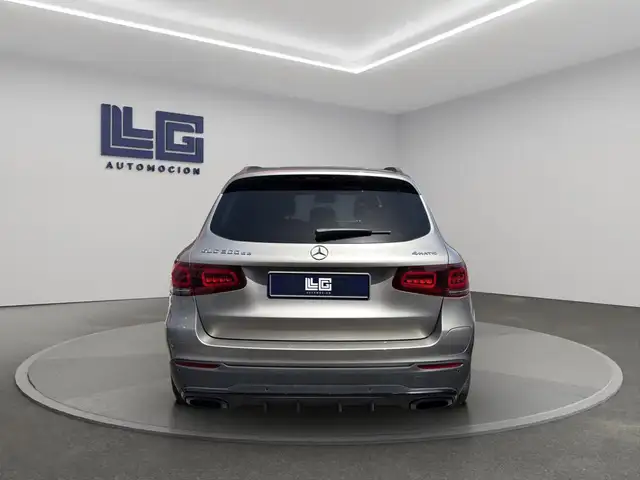 Mercedes-Benz GLC view 7
