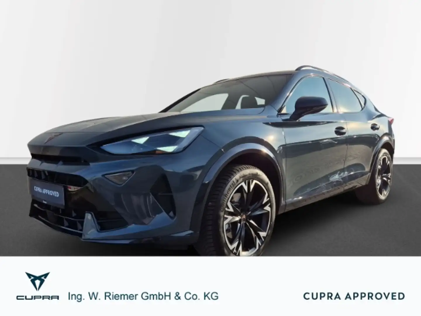 CUPRA Formentor 1.5 eTSI DSG Sennheiser Matrix BLIS ACC Blau - 1