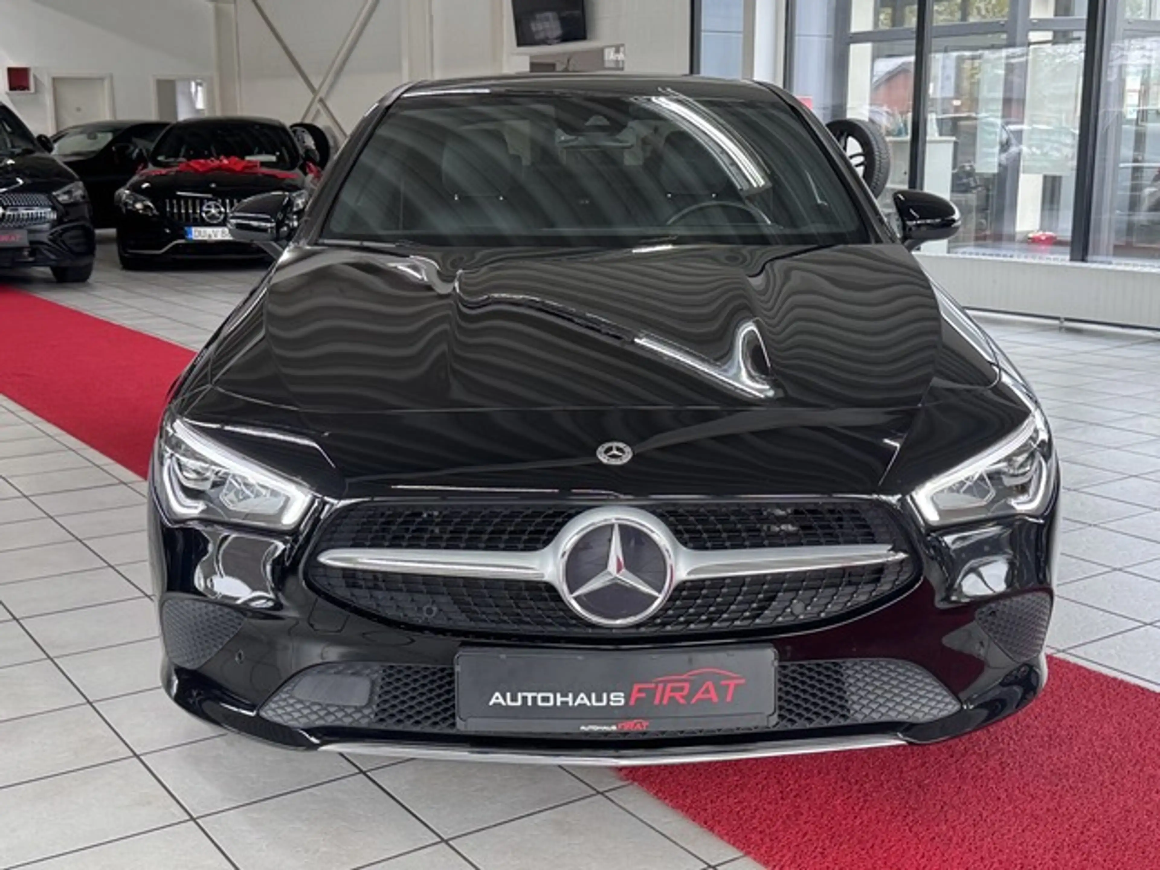 Mercedes-Benz CLA 200 d°LED°NAVI°Standheizung°PDC° — photo 7