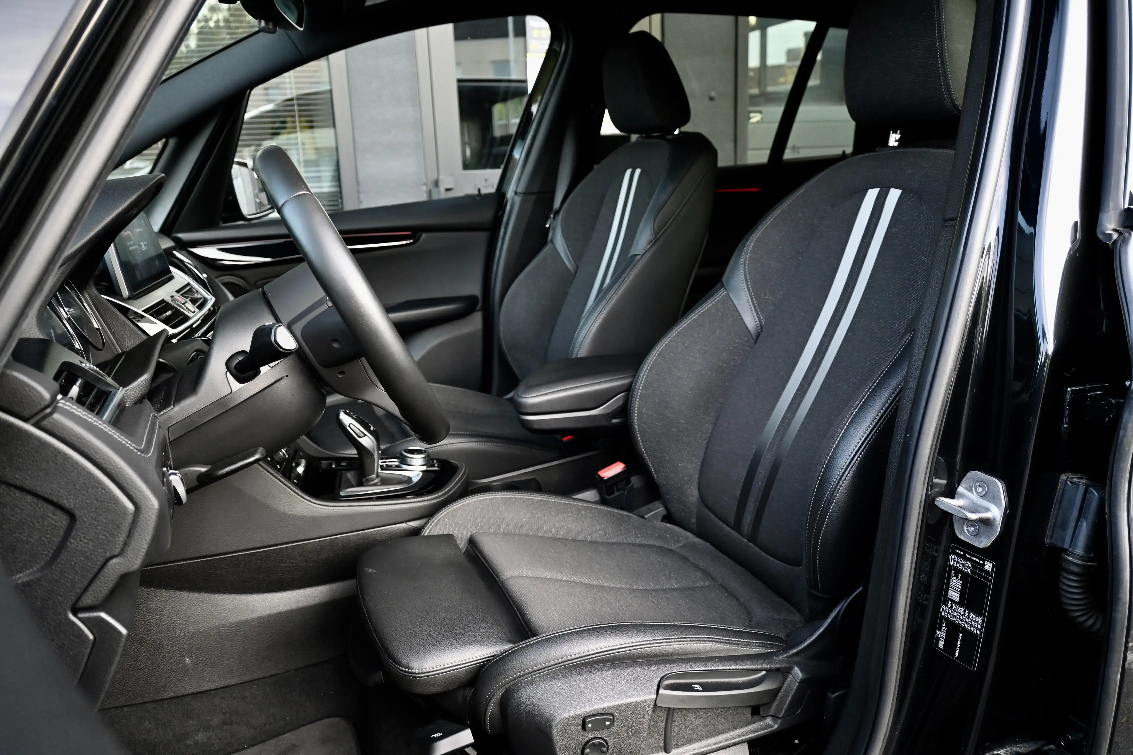 BMW 218 iA Gran tourer - Mpack - 7zitplaatsen - Nav - PDC — photo 12