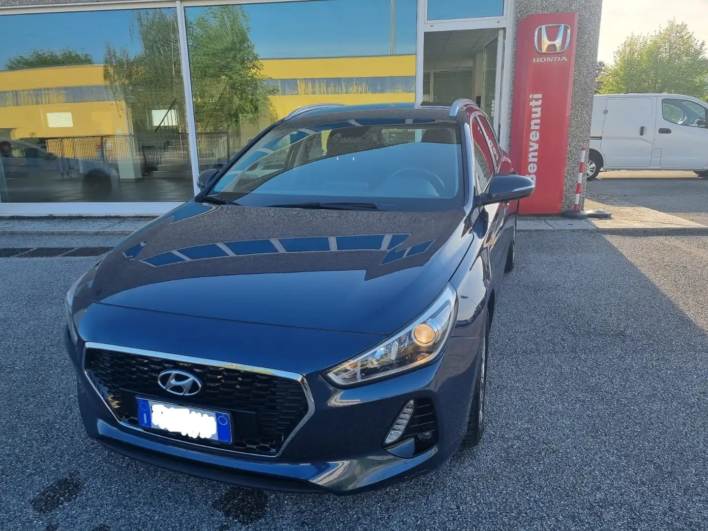 Hyundai i30 Wagon 1.6 crdi Business 110cv Blu/Azzurro - 1