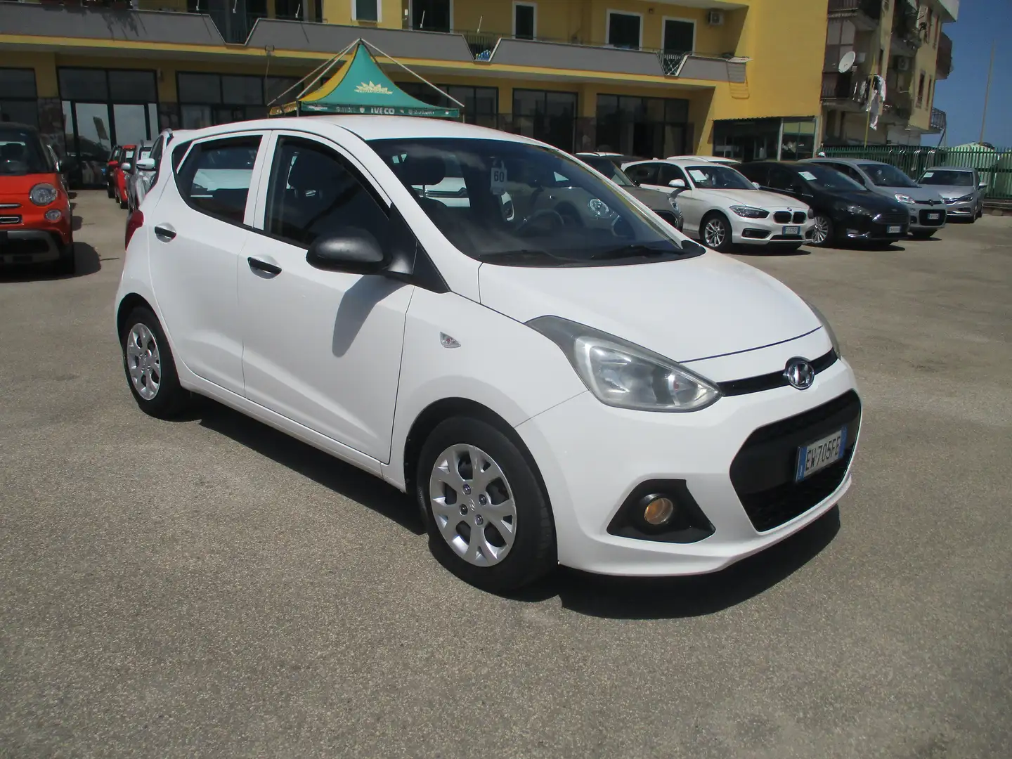 Hyundai i10 i10 1.0 STYLE BENZINA EURO 5 +600.00 GPL NUOVO Bianco - 1