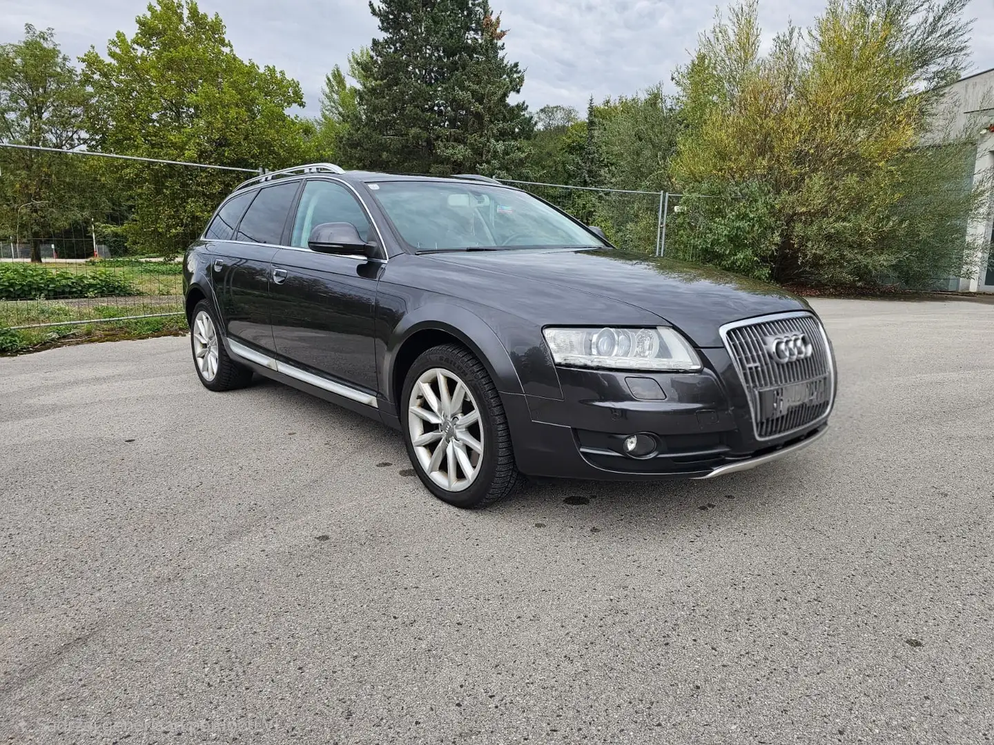 Audi A6 allroad 3,0 TDI quattro DPF Tiptronic Grau - 1