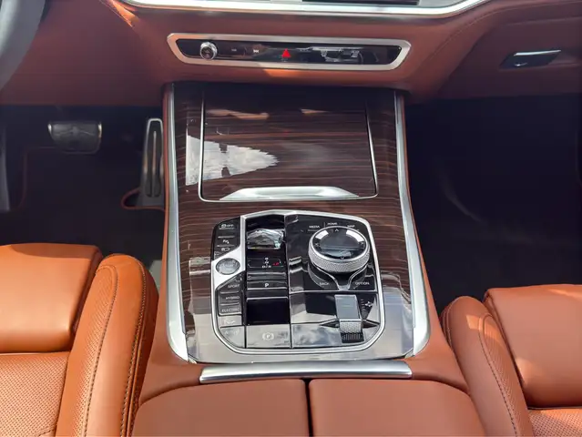 BMW X5 view 14