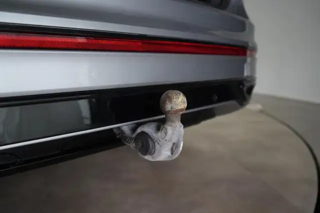 Volkswagen Tiguan Allspace view 10