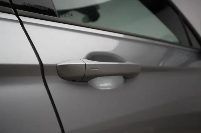 Volkswagen Tiguan Allspace view 15