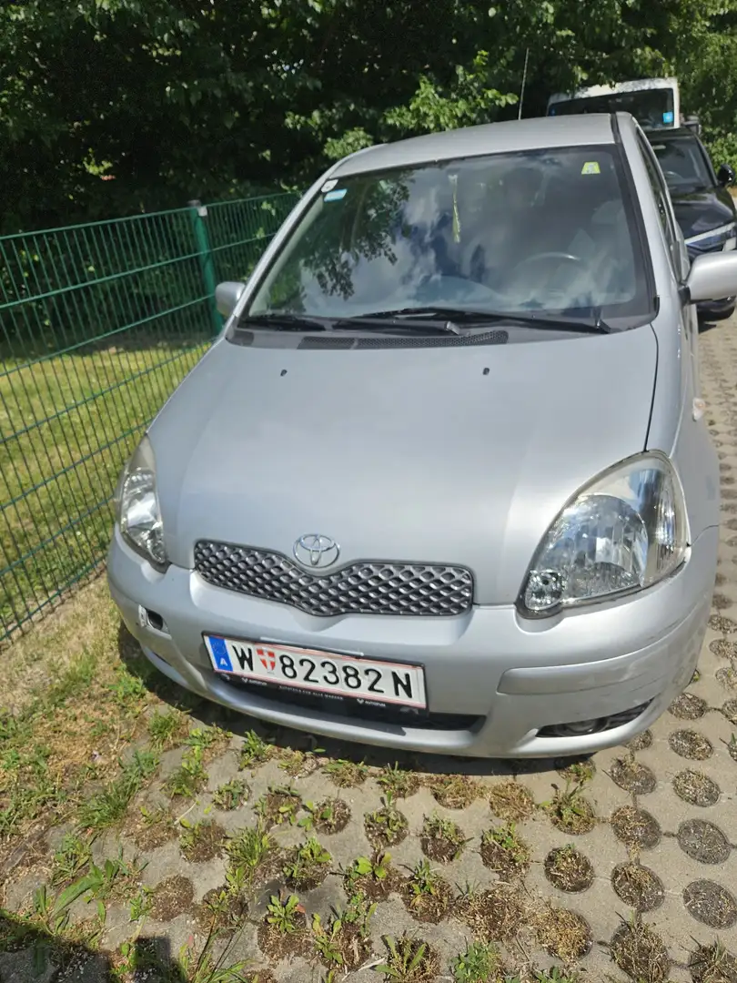 Toyota Yaris 1,3 VVT-i Linea Sol Aut. - 2