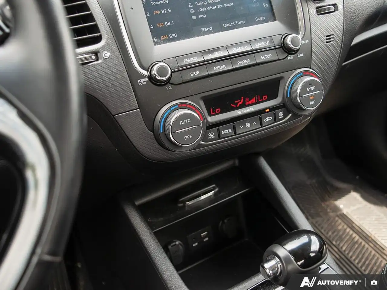 Kia Forte photo Kia Forte