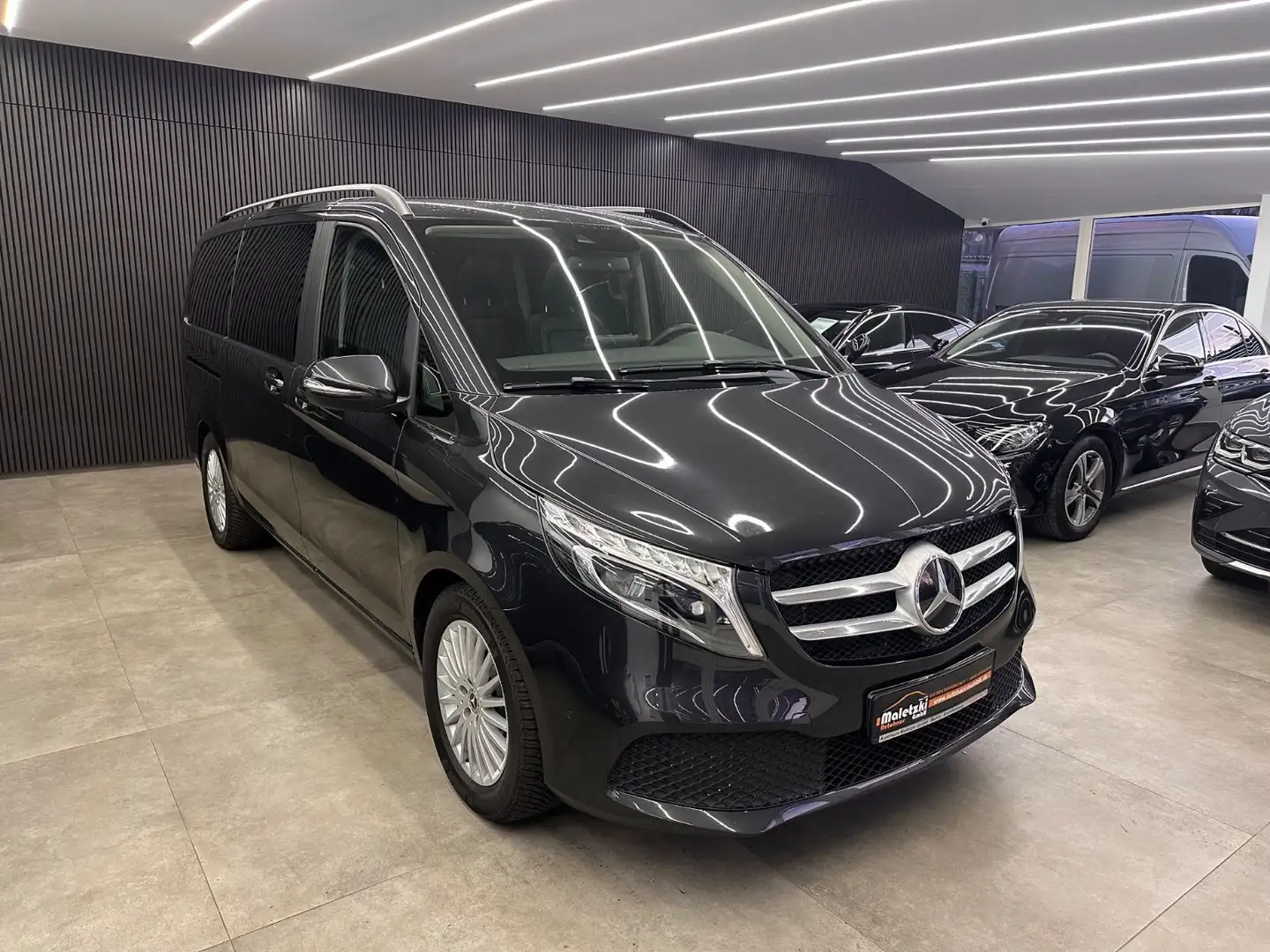 Mercedes-Benz V 300 d Lang*2xEl. Tür*Leder*Kamera*Pano*Totwink* Grau - 1